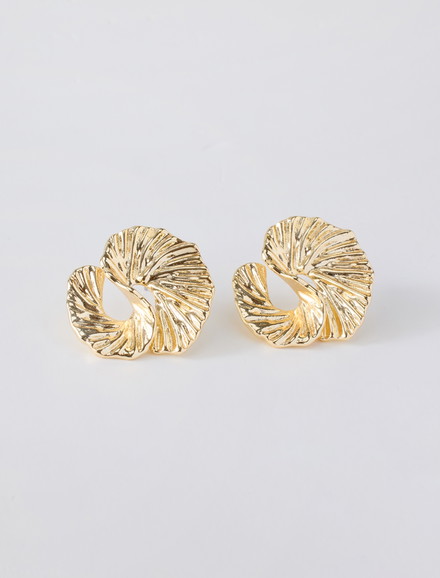 Yellow Leaf-Shaped, Curved, And Textured Earrings - JIMMY KEY